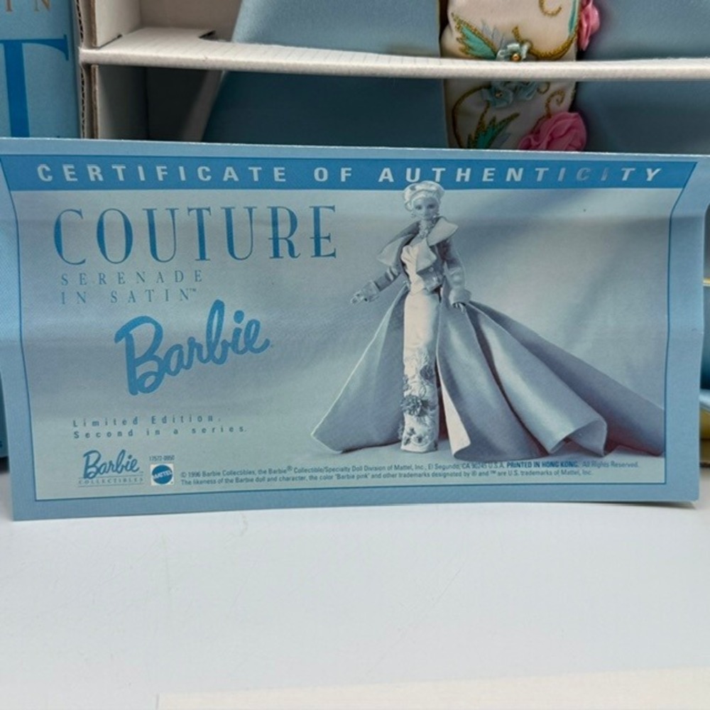 Mattel Serenade in Satin Barbie Couture Collection Limited Edition 1997 17557 - Picture 9 of 9